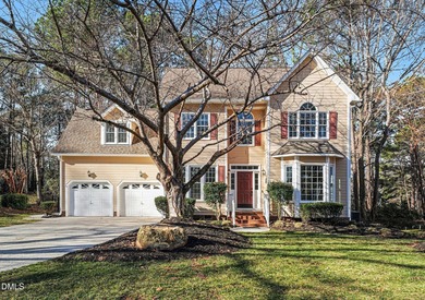 Welcome To Wonderful Glen Laurel . This house is ready for its on The Neuse Golf Club in North Carolina - for sale on GolfHomes.com, golf home, golf lot