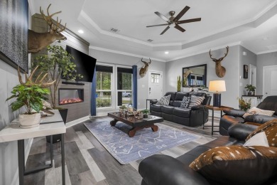 This beautifully custom-built home offers an inviting on Rayburn Country Club in Texas - for sale on GolfHomes.com, golf home, golf lot