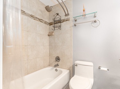 Four Lakes 1st Floor Condo! Conveniently located near the front on River Bend Golf Club in Illinois - for sale on GolfHomes.com, golf home, golf lot