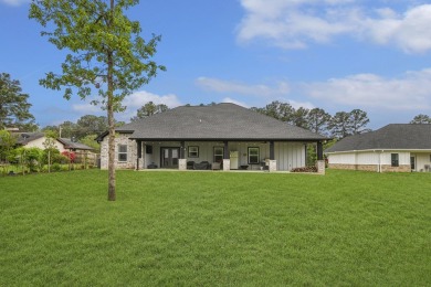 This beautifully custom-built home offers an inviting on Rayburn Country Club in Texas - for sale on GolfHomes.com, golf home, golf lot