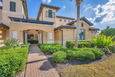 THE GOLF COURSE IS CALLING!!  Step into this MAGNIFICENT condo on Sarasota National Golf Club in Florida - for sale on GolfHomes.com, golf home, golf lot