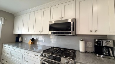 Enjoy this charming Atwell model in On Top of the World. This on On Top of the World Golf Course in Florida - for sale on GolfHomes.com, golf home, golf lot