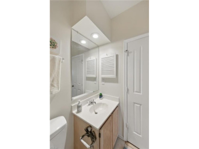 Beautiful End-Unit Condo with Two Primary Suites in Kempsville on Kempsville Greens Municipal Golf Course in Virginia - for sale on GolfHomes.com, golf home, golf lot