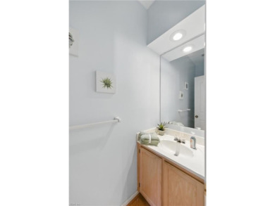 Beautiful End-Unit Condo with Two Primary Suites in Kempsville on Kempsville Greens Municipal Golf Course in Virginia - for sale on GolfHomes.com, golf home, golf lot