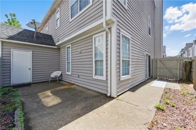 Beautiful End-Unit Condo with Two Primary Suites in Kempsville on Kempsville Greens Municipal Golf Course in Virginia - for sale on GolfHomes.com, golf home, golf lot