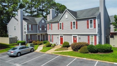 Beautiful End-Unit Condo with Two Primary Suites in Kempsville on Kempsville Greens Municipal Golf Course in Virginia - for sale on GolfHomes.com, golf home, golf lot