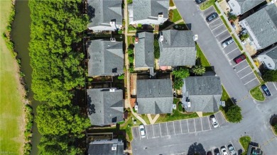 Beautiful End-Unit Condo with Two Primary Suites in Kempsville on Kempsville Greens Municipal Golf Course in Virginia - for sale on GolfHomes.com, golf home, golf lot