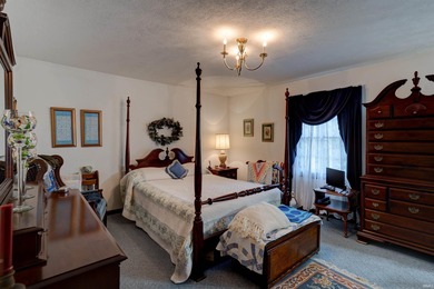 Welcome to 1084 W Star Circle--an inviting 3-bedroom, 2-bath on Christmas Lake Golf Course in Indiana - for sale on GolfHomes.com, golf home, golf lot