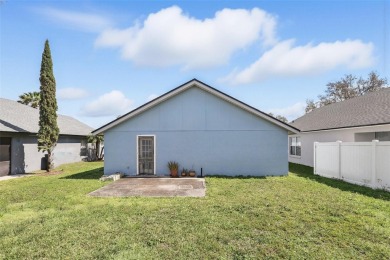 **This property qualifies for a closing cost credit up to $6,500 on Wedgefield Golf Club in Florida - for sale on GolfHomes.com, golf home, golf lot