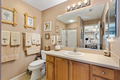 Well-maintained Woodlawn Courtyard Villa in Sullivan Villas in on Cane Garden Golf Course - Sumter in Florida - for sale on GolfHomes.com, golf home, golf lot