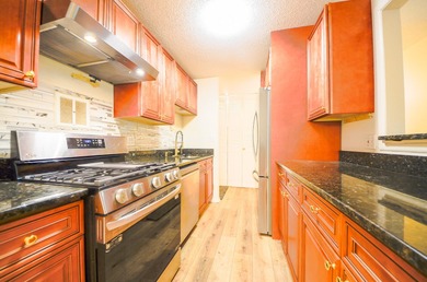 Must-See! Immaculate, Move-In Ready Ground-Floor Condo in on Arlington Lakes Golf Club in Illinois - for sale on GolfHomes.com, golf home, golf lot