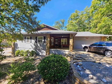 Discover the possibilities in this spacious 3-bedroom, 3-bath on Cortez Golf Course in Arkansas - for sale on GolfHomes.com, golf home, golf lot