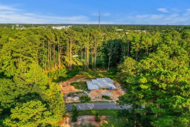 The home you've been searching for awaits at 621 Plantation Dr on Santee National Golf Course in South Carolina - for sale on GolfHomes.com, golf home, golf lot