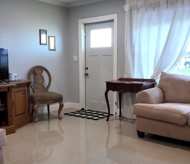 CHARMING 55+ COMMUNITY, PRICED TO SELL!!! HOME IN GREAT on Leisureville Community Golf Course in Florida - for sale on GolfHomes.com, golf home, golf lot