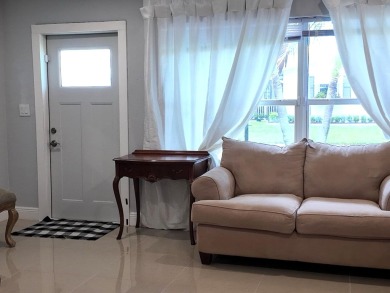 CHARMING 55+ COMMUNITY, PRICED TO SELL!!! HOME IN GREAT on Leisureville Community Golf Course in Florida - for sale on GolfHomes.com, golf home, golf lot