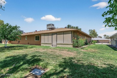 Lots of WOW factor in this REFRESHED Gemini-Twin!  New roof in on Pebblebrook Golf Course in Arizona - for sale on GolfHomes.com, golf home, golf lot