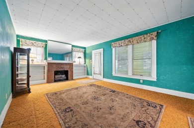 Amazing and rare opportunity to remodel your dream home in on Stevens Park Golf Course in Texas - for sale on GolfHomes.com, golf home, golf lot
