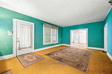 Amazing and rare opportunity to remodel your dream home in on Stevens Park Golf Course in Texas - for sale on GolfHomes.com, golf home, golf lot