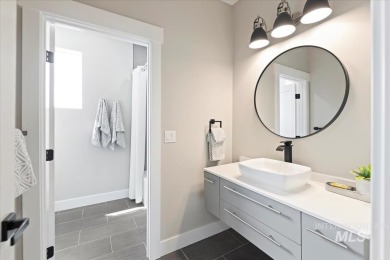 Newly built custom home on cul-de-sac in quiet subdivision on River Birch Golf Course in Idaho - for sale on GolfHomes.com, golf home, golf lot