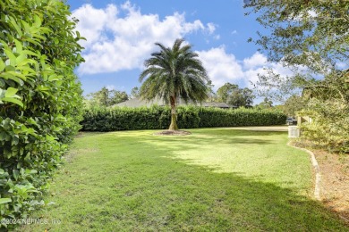 ** IN GROUND POOL ** GATED COMMUNITY ** BUILT IN GENERATOR **
 on Magnolia Point Golf and Country Club in Florida - for sale on GolfHomes.com, golf home, golf lot