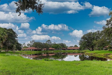 AMAZING PRICE INPROVEMENT..Seller says SELL NOW! first to see on Palm Aire Country Club of Sarasota in Florida - for sale on GolfHomes.com, golf home, golf lot