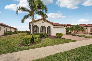 This better-than-new, 2-bedroom plus den/office, 2.5-bath on Sarasota National Golf Club in Florida - for sale on GolfHomes.com, golf home, golf lot