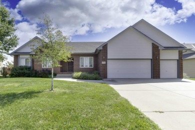 NO SPECIALS on this one-owner, agent owned gem overlooking the on Willowbend Golf Club in Kansas - for sale on GolfHomes.com, golf home, golf lot