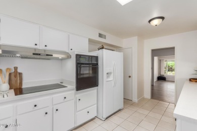 Welcome to 10835 W Deanne Dr, Sun City, AZ 85351 -- a on Sun City Country Club in Arizona - for sale on GolfHomes.com, golf home, golf lot