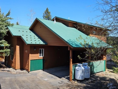 Such a great location! This charming 3bed/2bath condo is perched on McCall Municipal Golf Course in Idaho - for sale on GolfHomes.com, golf home, golf lot