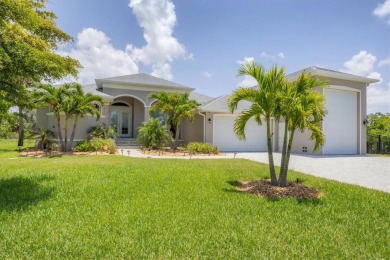 Welcome to your own slice of paradise in Rotonda Heights! This on Rotonda Golf and Country Club The Palms Course in Florida - for sale on GolfHomes.com, golf home, golf lot