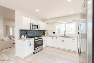 Rarely on the market!!  This OV Country Club Townhome has been on Oro Valley Country Club in Arizona - for sale on GolfHomes.com, golf home, golf lot