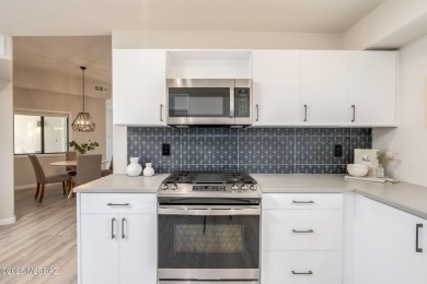 Rarely on the market!!  This OV Country Club Townhome has been on Oro Valley Country Club in Arizona - for sale on GolfHomes.com, golf home, golf lot