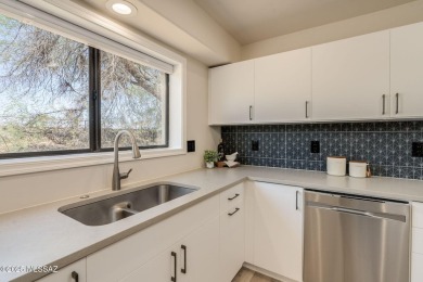 Rarely on the market!!  This OV Country Club Townhome has been on Oro Valley Country Club in Arizona - for sale on GolfHomes.com, golf home, golf lot