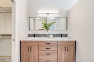 Rarely on the market!!  This OV Country Club Townhome has been on Oro Valley Country Club in Arizona - for sale on GolfHomes.com, golf home, golf lot