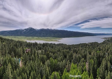 LESS THAN 0.5 MILES to Lake Cascade! Head out from nearby Blue on Cascade Golf Course in Idaho - for sale on GolfHomes.com, golf home, golf lot