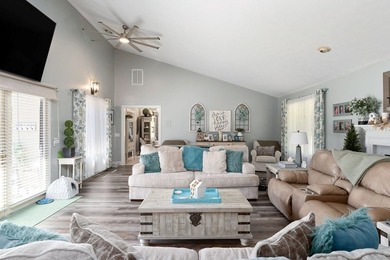 Stunning 4-Bedroom Home on White Plains Golf Course with Extra on White Plains Golf Course in Tennessee - for sale on GolfHomes.com, golf home, golf lot