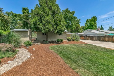 Updated Old East Medford with a huge yard, finished shop, and on Rogue Valley Country Club in Oregon - for sale on GolfHomes.com, golf home, golf lot