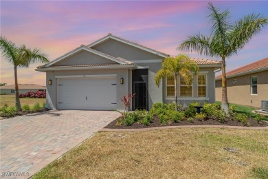 TURNKEY, 2000 Sq Ft TURNKEY, 2+ DEEP CAR GARAGE dream home WITH on The Golf Club At Magnolia Landing in Florida - for sale on GolfHomes.com, golf home, golf lot