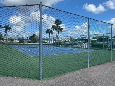 Come checkout this great 2 bedroom 2 bathroom home right by the on Riverbend Golf and Country Club in Florida - for sale on GolfHomes.com, golf home, golf lot