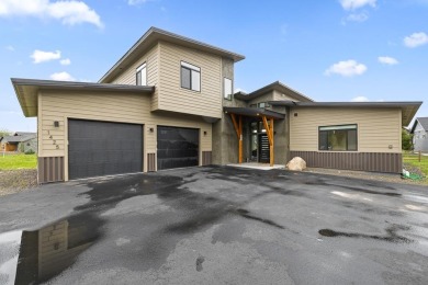Welcome to your dream retreat-situated just minutes from Payette on McCall Municipal Golf Course in Idaho - for sale on GolfHomes.com, golf home, golf lot