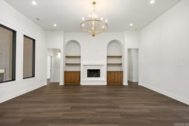 This inviting home is located a 219 Arlington Park Terrace in on Hot Springs Golf and Country Club in Arkansas - for sale on GolfHomes.com, golf home, golf lot