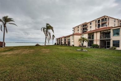 Great value in this beautifully renovated ground floor villa on Isla Del Sol Yacht and Country Club in Florida - for sale on GolfHomes.com, golf home, golf lot