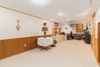 Welcome to the Happy Yellow House!  This 4 bedroom 2 1/2 half on Knollwood Country Club in Indiana - for sale on GolfHomes.com, golf home, golf lot