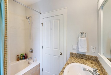 Never Rented! This beautifully maintained 3-bedroom, 3-bath home on Sandestin Golf and Beach Resort - Raven in Florida - for sale on GolfHomes.com, golf home, golf lot