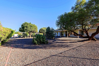 Enjoy retirement in its best! Desirable golf community Sun City on Deer Valley Golf Course in Arizona - for sale on GolfHomes.com, golf home, golf lot