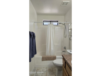 ENJOY THIS GATED COMMUNITY, Detached home 2-story with 1 guest & on Pinetop Lakes Golf and Country Club in Arizona - for sale on GolfHomes.com, golf home, golf lot