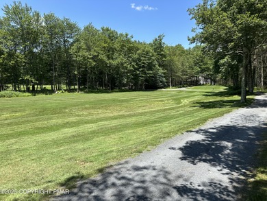 A must-see spacious home nestled in the gated Timber Trails on Lake Naomi Timber Trails Golf Club in Pennsylvania - for sale on GolfHomes.com, golf home, golf lot