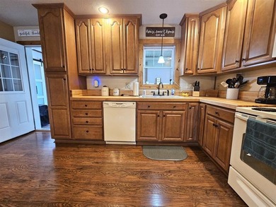 The perfect Rough River Lake property offering space on Rough River Dam State Resort Park Golf Course in Kentucky - for sale on GolfHomes.com, golf home, golf lot