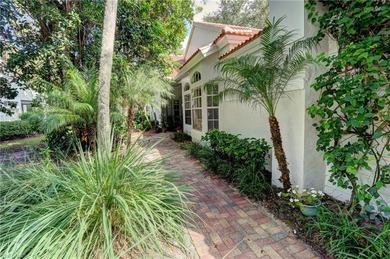 Move right in and start enjoying the fabulous Southwest Florida on Wyndemere Country Club in Florida - for sale on GolfHomes.com, golf home, golf lot