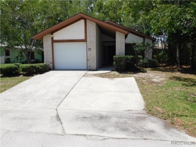 Discover the charm of living in the beautiful Sugar Mill Woods on Sugarmill Woods Golf and Country Club in Florida - for sale on GolfHomes.com, golf home, golf lot